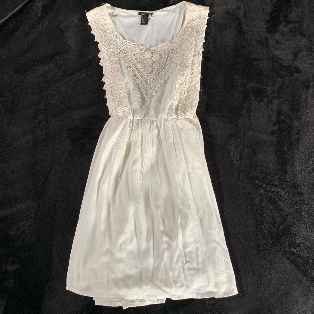 Forever 21 Cream Lace Dress
